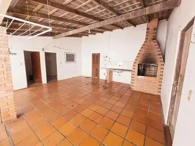 Imagem 16: Lagoa da Conceição Casa Vendo a Pouca Distância da Lagoa