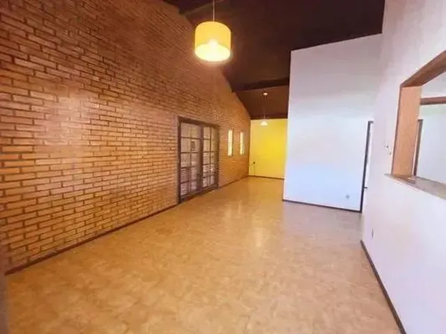 Imagem 10: Lagoa da Conceição Casa Vendo a Pouca Distância da Lagoa
