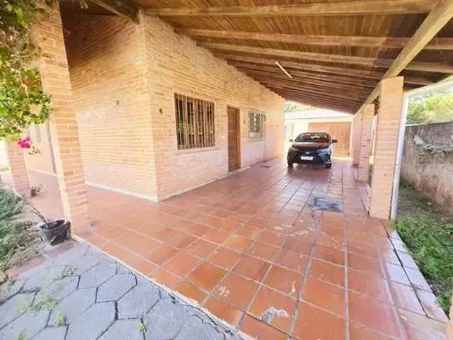 Imagem 3: Lagoa da Conceição Casa Vendo a Pouca Distância da Lagoa