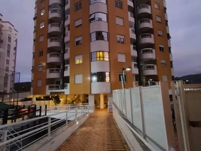 Imagem 1: Imóvel para Venda Possui 107 Metros Quadrados com 3 Quartos em Itacorubi