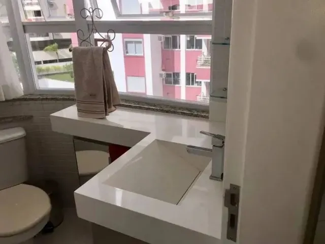 Imagem 16: Imóvel para Venda Possui 107 Metros Quadrados com 3 Quartos em Itacorubi