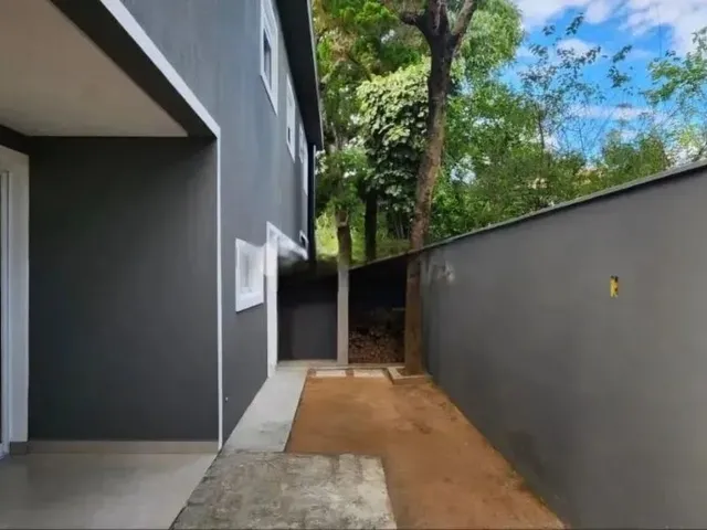 Imagem 5: Casa a Venda com 3 Quartos em Lagoa da Conceição - Florianópolis - Sc