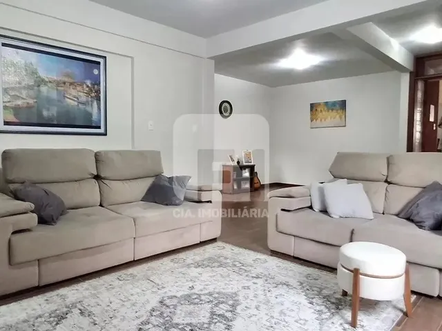 Imagem: Casa de 5 Dormitórios À Venda no Itacorubi