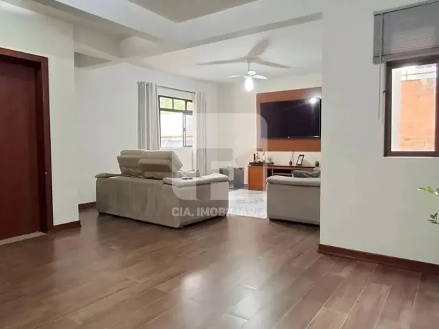 Imagem 15: Casa de 5 Dormitórios À Venda no Itacorubi