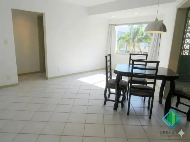 Imagem 16: Imóvel para Venda Possui 52 Metros Quadrados com 1 Quarto em Pantanal - Florianópolis
