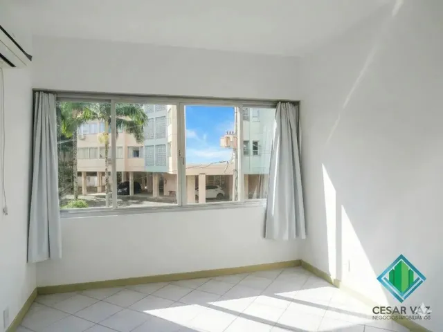 Imagem 10: Imóvel para Venda Possui 52 Metros Quadrados com 1 Quarto em Pantanal - Florianópolis