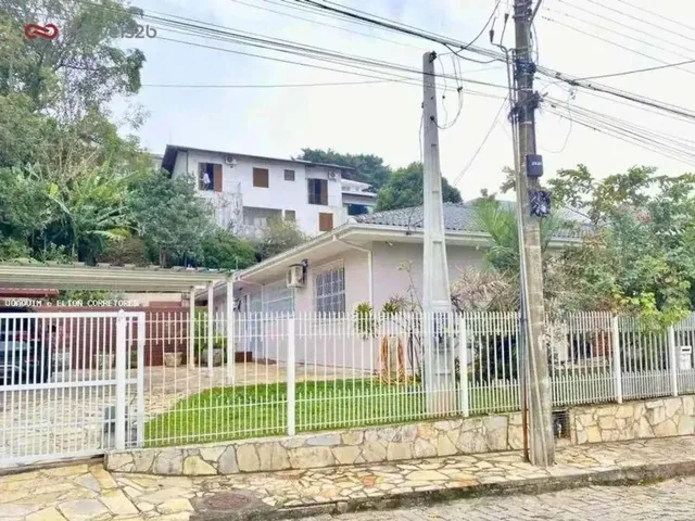 Imagem: Casa com 3 Dormitórios À Venda, 203 M²