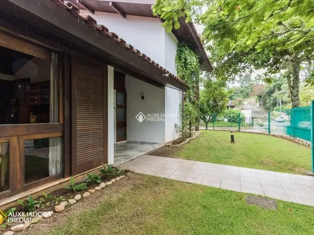 Imagem: Casa Residencial À Venda no Bairro Trindade