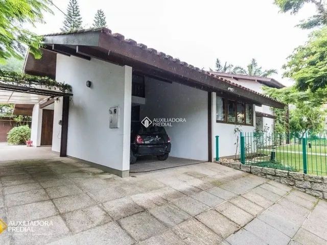 Imagem 13: Casa Residencial À Venda no Bairro Trindade com 327 M² e 6 Dormitórios/Quartos