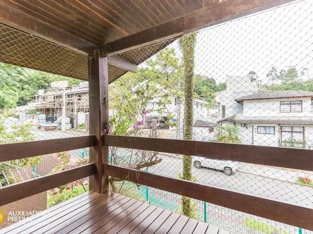 Imagem 7: Casa Residencial À Venda no Bairro Trindade com 327 M² e 6 Dormitórios/Quartos