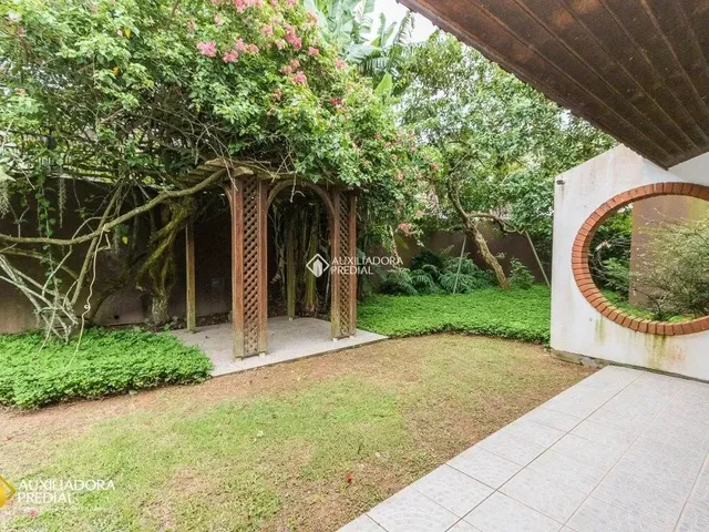 Imagem 3: Casa Residencial À Venda no Bairro Trindade com 327 M² e 6 Dormitórios/Quartos