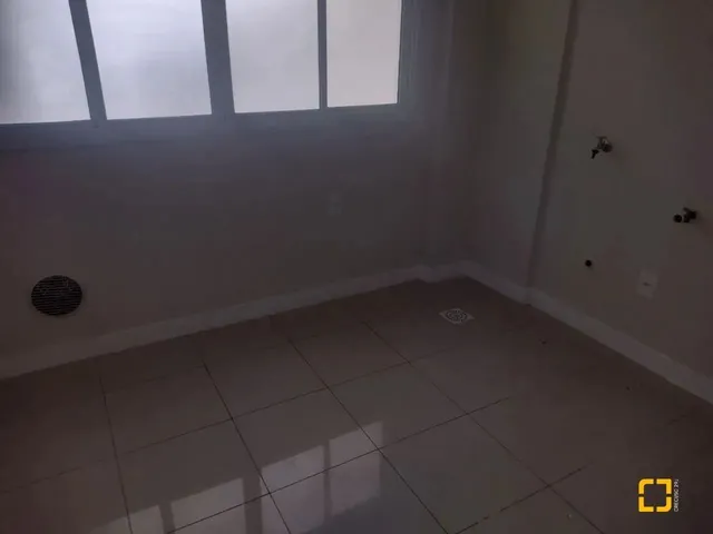 Imagem 2: Apartamento no Itacorubi com 03 Garagens