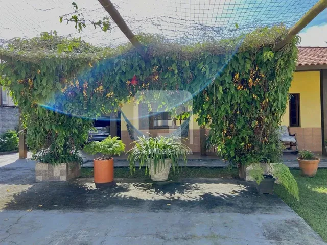 Imagem 16: Casa de 5 Dormitórios À Venda na Barra da Lagoa