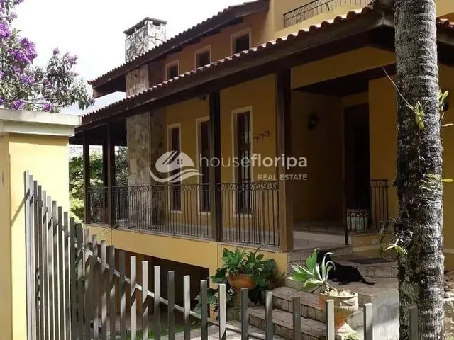 Imagem 9: Casa À Venda com 4 Dormitórios e 751M2 de Terreno, na Lagoa da Conceição
