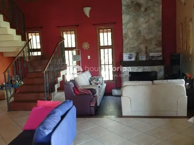 Imagem 8: Casa À Venda com 4 Dormitórios e 751M2 de Terreno, na Lagoa da Conceição