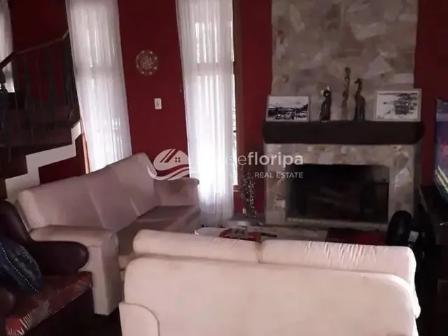 Imagem 14: Casa À Venda com 4 Dormitórios e 751M2 de Terreno, na Lagoa da Conceição