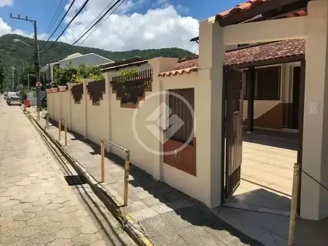 Imagem: Casa À Venda no Centrinho da Lagoa da Conceição