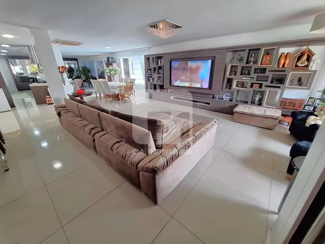 Imagem: Casa de 5 Dormitórios À Venda no santa