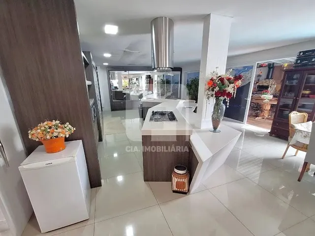 Imagem 15: Casa de 5 Dormitórios À Venda no santa Mônica