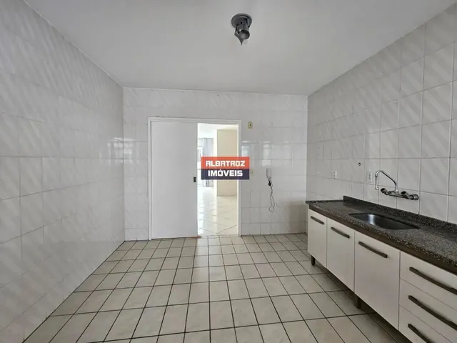 Imagem 8: Apartamento para Venda em Florianópolis, Córrego Grande, 3 Dormitórios, 1 Suíte, 3