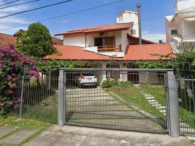 Imagem: Casa com 4 Dormitórios À Venda, 289 M²