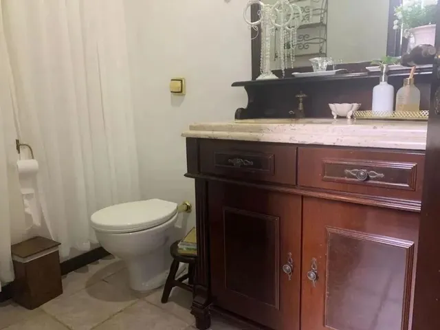 Imagem 16: Casa para Venda em Florianópolis, Itacorubi, 4 Dormitórios, 2 Suítes, 4 Banheiros, 4