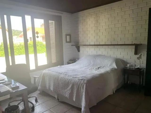 Imagem 4: Casa para Venda em Florianópolis, Itacorubi, 4 Dormitórios, 2 Suítes, 4 Banheiros, 4