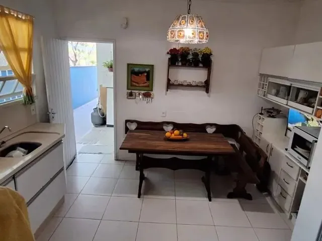 Imagem 15: Casa de 7 Dormitórios À Venda na santa Mônica