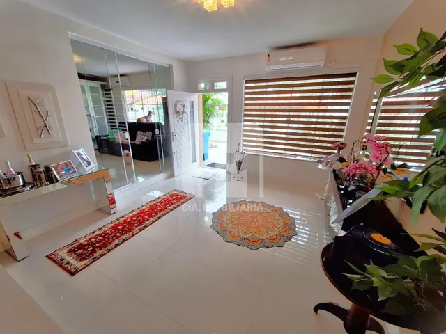 Imagem: Casa de 3 Dormitórios À Venda no Parque