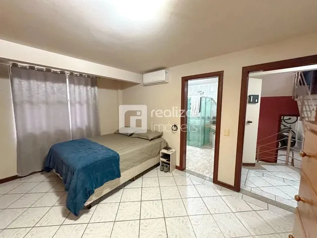 Imagem 11: Casa de 7 Quartos, Sendo 2 Suítes no Bairro Itacorubi, Florianópolis