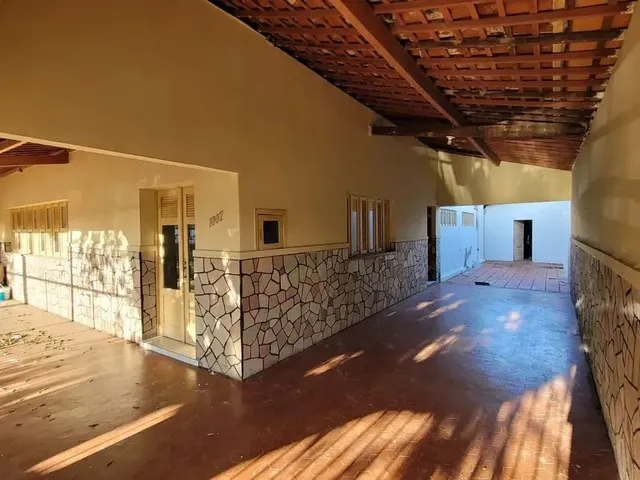 Imagem: Casa de Esquina na Rodrigue Alves com Terreno