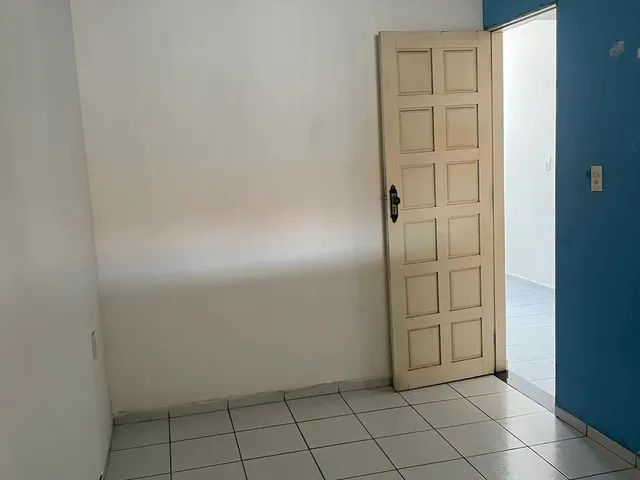 Imagem 6: Aluga Casa, Lado Sombra, Próxima Padaria,Escolas,Praça Lazer,Paradas Ônibus,Farmácias