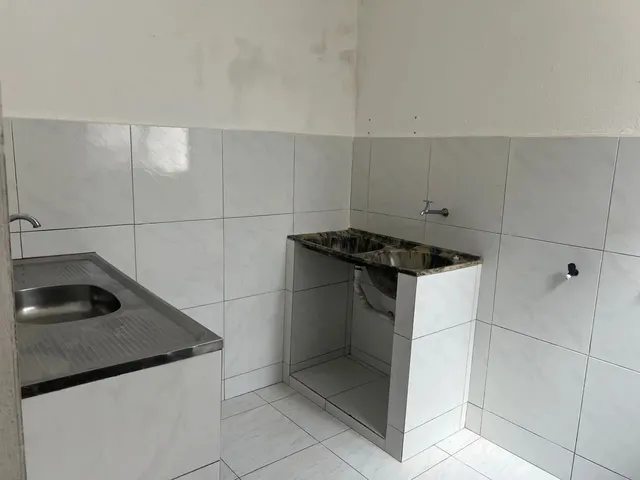 Imagem 10: Aluga Casa, Lado Sombra, Próxima Padaria,Escolas,Praça Lazer,Paradas Ônibus,Farmácias