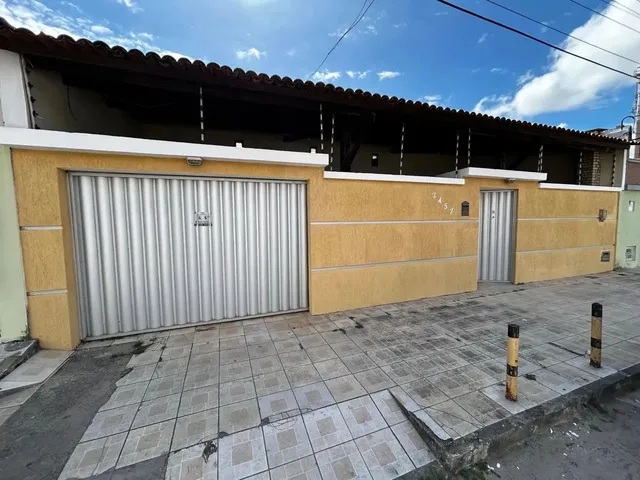 Imagem: Aluga Casa Candelária com 5 Quartos 3 Vagas