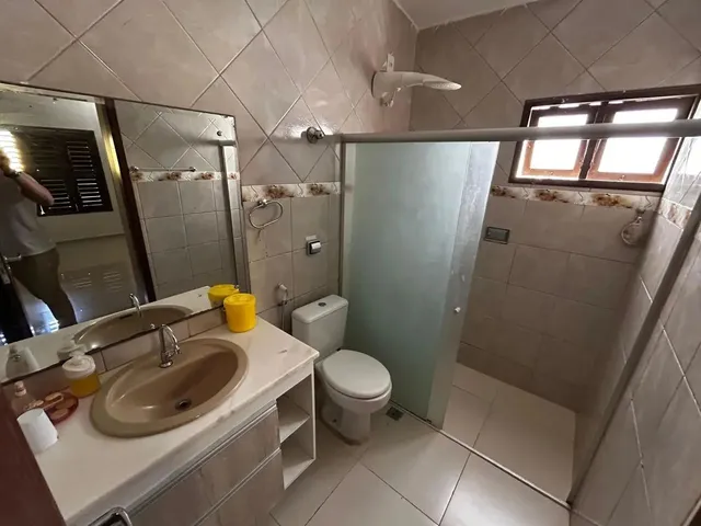 Imagem 9: Aluga Casa Candelária com 5 Quartos 3 Vagas de Garagem