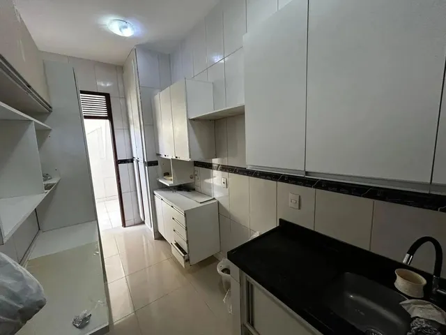 Imagem 11: Aluga Casa Candelária com 5 Quartos 3 Vagas de Garagem
