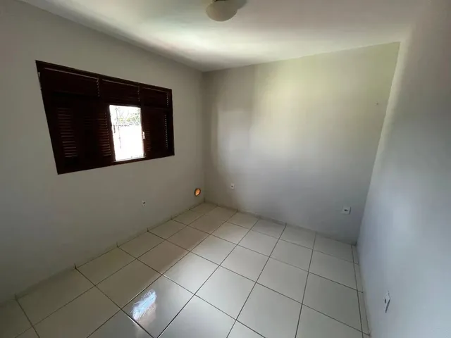 Imagem 14: Aluga Casa Candelária com 5 Quartos 3 Vagas de Garagem