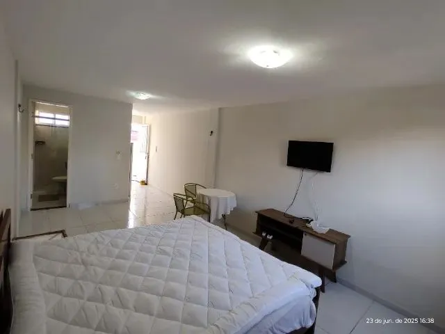 Imagem 9: Kitnet em Ponta Negra, Quarto, Cozinha e Banheiro