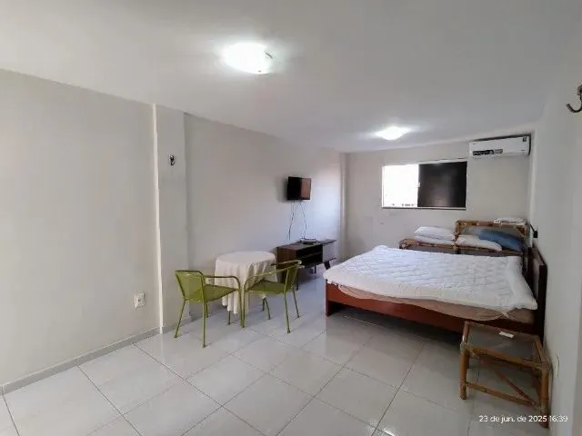 Imagem 10: Kitnet em Ponta Negra, Quarto, Cozinha e Banheiro