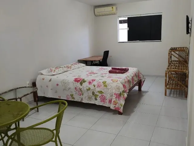 Imagem 4: Kitnet em Ponta Negra, Quarto, Cozinha e Banheiro