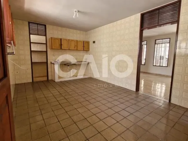 Imagem 10: Casa Comercial em Tirol