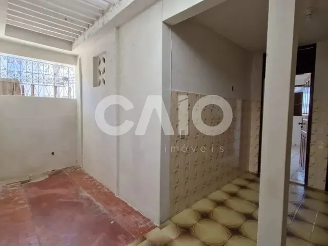 Imagem 8: Casa Comercial em Tirol