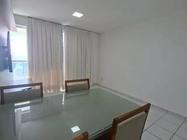 Imagem: O apartamento possui 2 Dormitórios, 1 Suíte, 2 Banheiros,