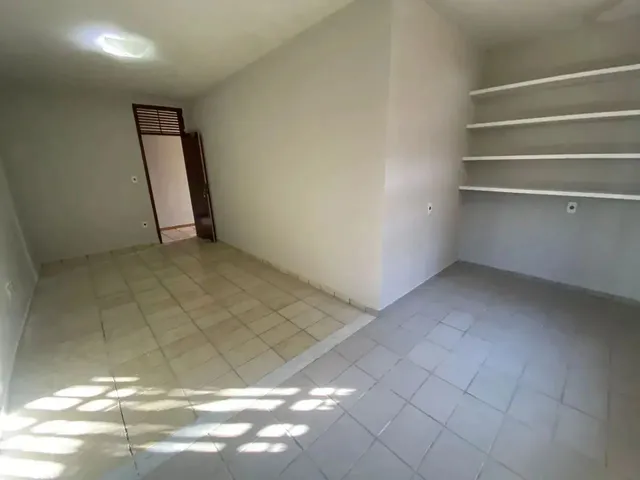 Imagem 11: Imóvel para Aluguel Tem 230 M² com 5 Quartos em Capim Macio - Natal - Rn