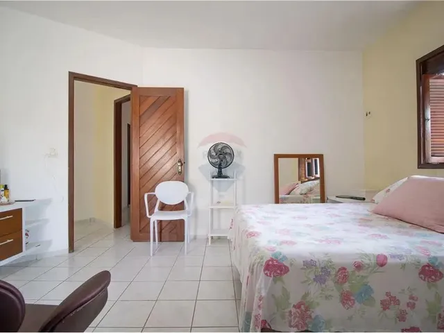 Imagem 4: Casa Duplex Maravilhosa 6/4 Sendo 04 Suites para Locação em Capim Macio