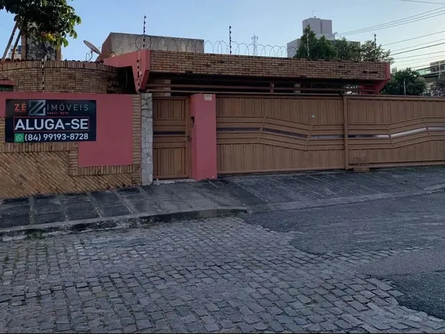 Imagem 12: Imóvel para Aluguel com 290 Metros Quadrados com 4 Quartos em Ponta Negra - Natal - Rn