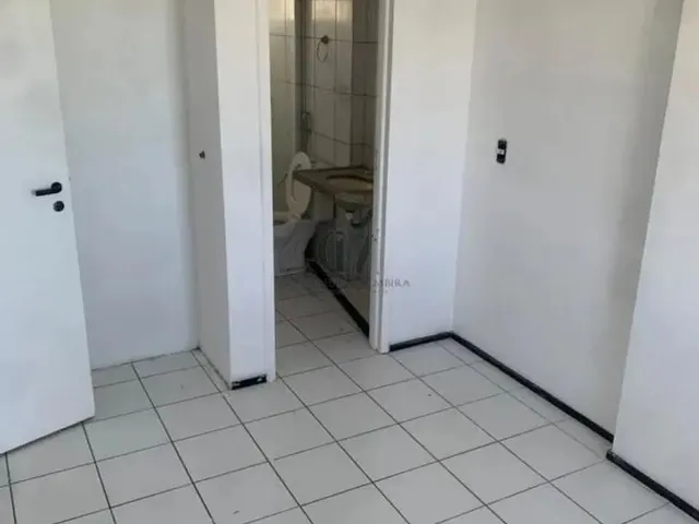 Imagem 6: Apartamento À Venda em Fortaleza, Praia de Iracema, com 2 Suítes, com 65 M²