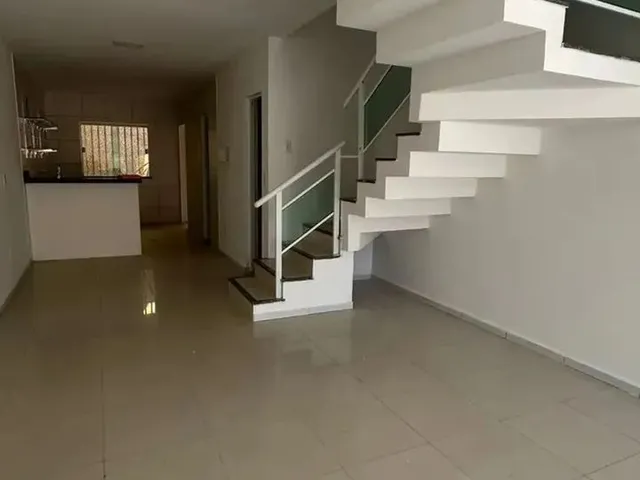 Imagem 2: Casa a Venda com 3 Quartos no Mondubim