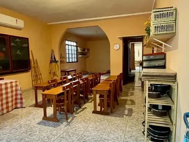 Imagem 4: Imóvel para Venda com 288 Metros Quadrados com 5 Quartos em Fátima - Fortaleza - Ce