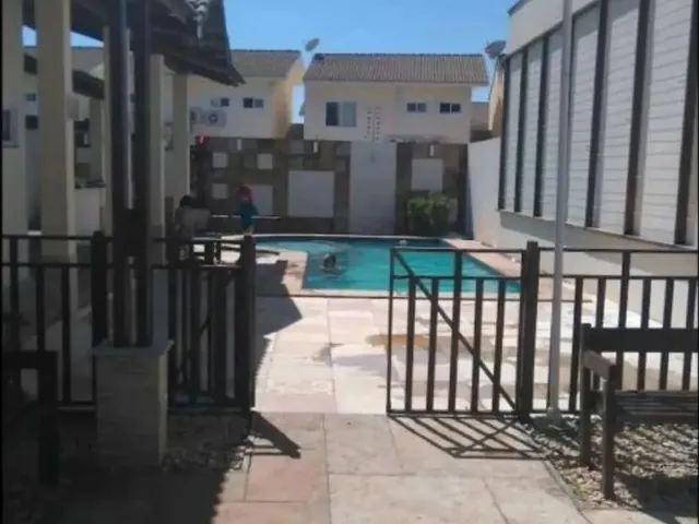 Imagem: A casa possui 3 Dormitórios, 2 Suítes, 2 Banheiros, 2